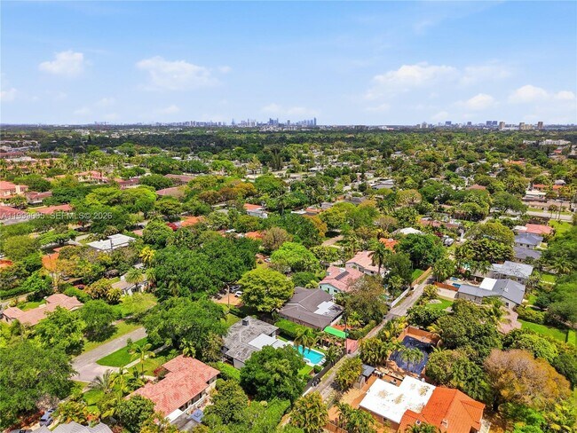 Building Photo - 86 NE 110th St