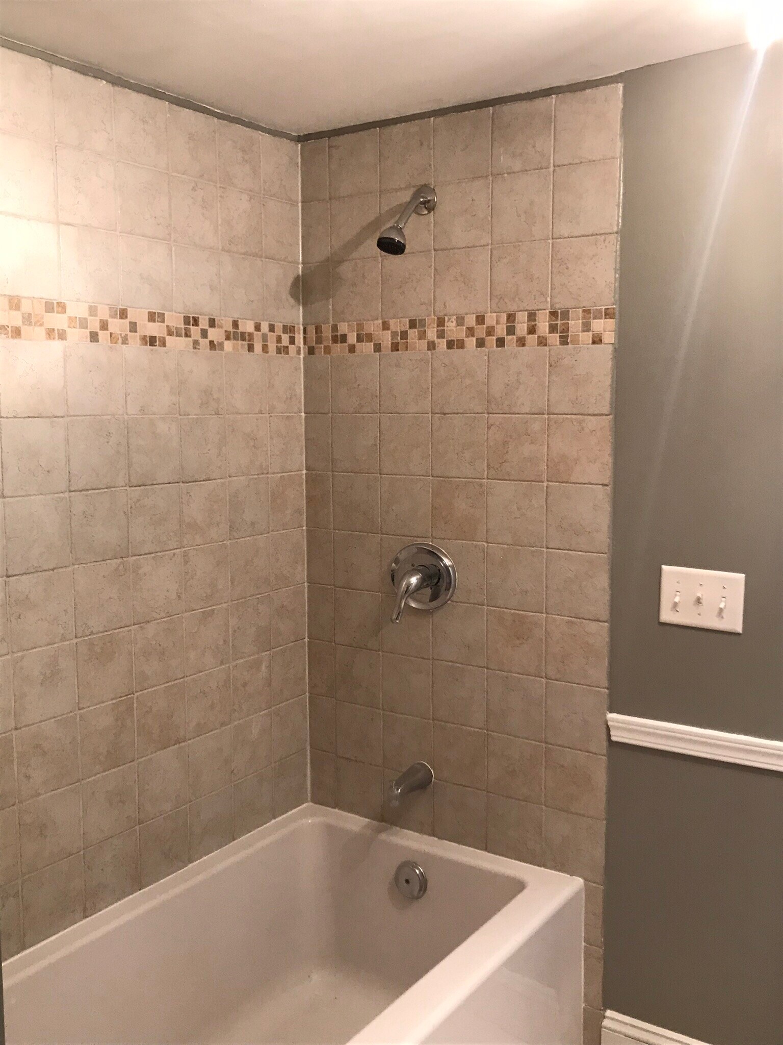 Both with tubs - 46 Powhattan St