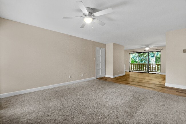 Building Photo - 4950 N Miller Rd