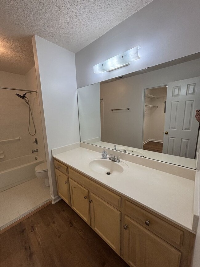 Building Photo - 2 Bed 2 Bath Pelham Available for immediat...