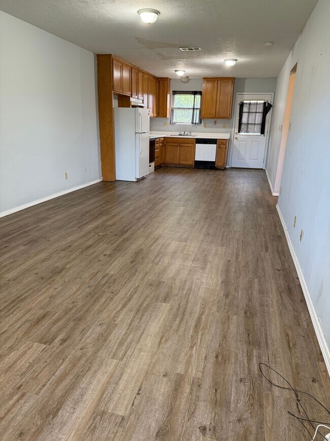 Building Photo - Presley Duplex