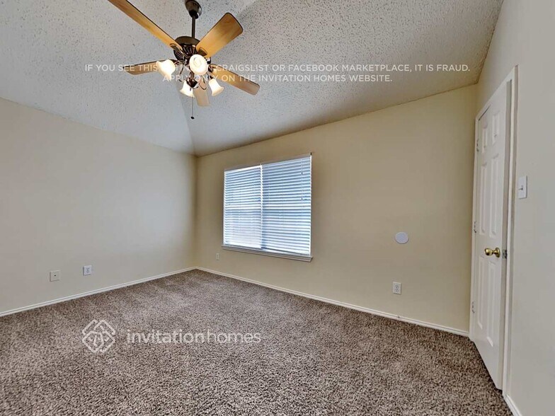Building Photo - 4904 Palm Ridge Dr