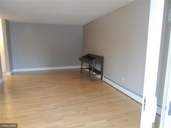 Building Photo - 3540 Hennepin Ave
