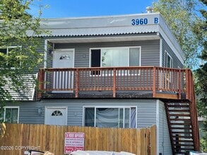 Building Photo - 3960 B Reka Dr