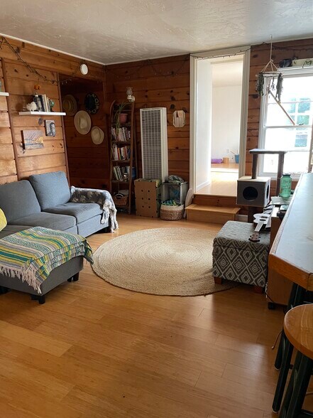 Living Room - 2317 Carquinez Ave