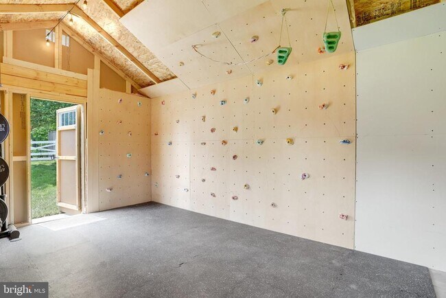 Building Photo - 5101 Redwing Dr