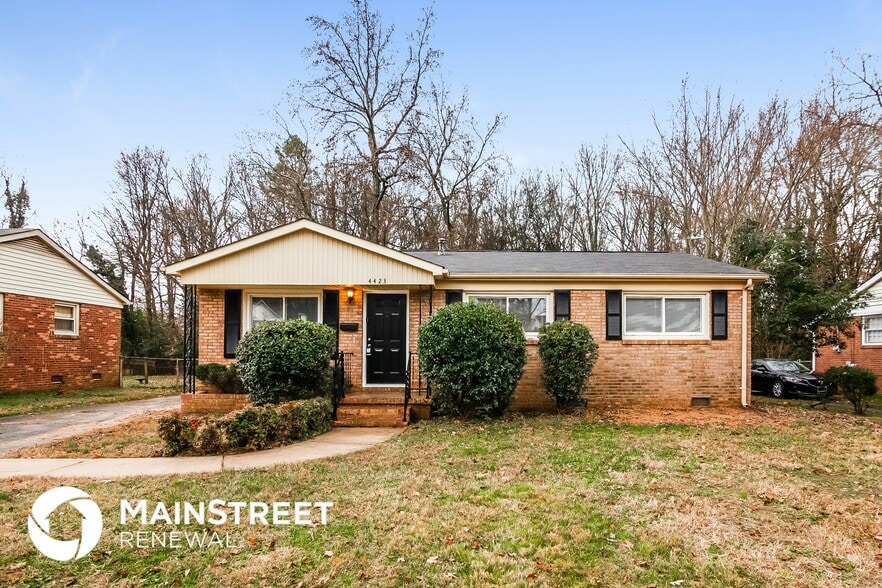 Primary Photo - 4423 Brooktree Dr