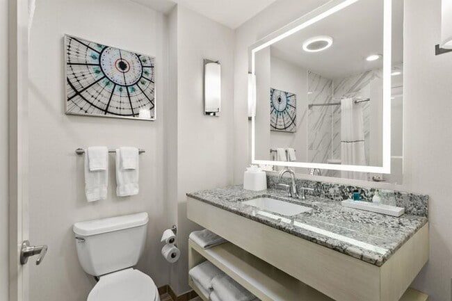 Building Photo - Sonesta - 7116