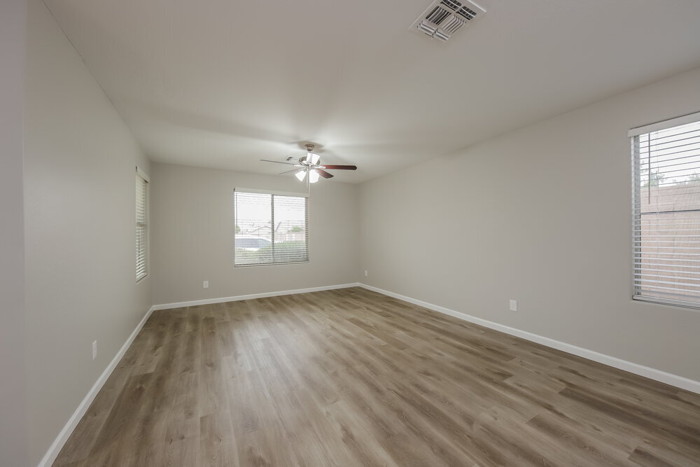 Building Photo - 2020 W Hasan Dr