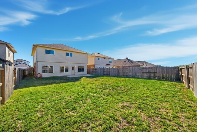 Building Photo - 32942 Silver Mdw Wy