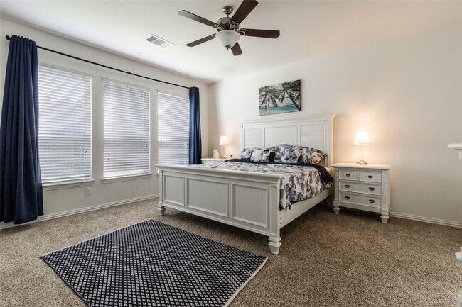 Building Photo - 6305 Rotherham St