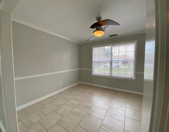 Building Photo - Lakeside Subdivision