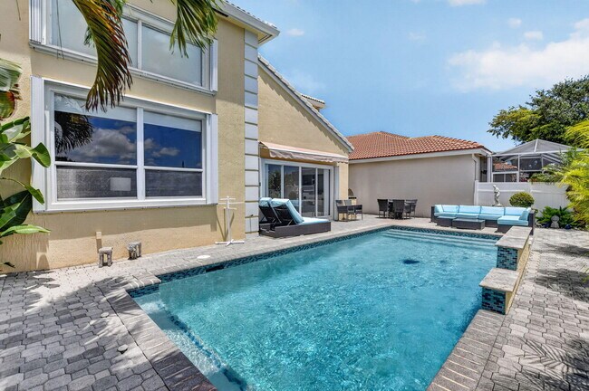 Building Photo - 6362 Brava Way