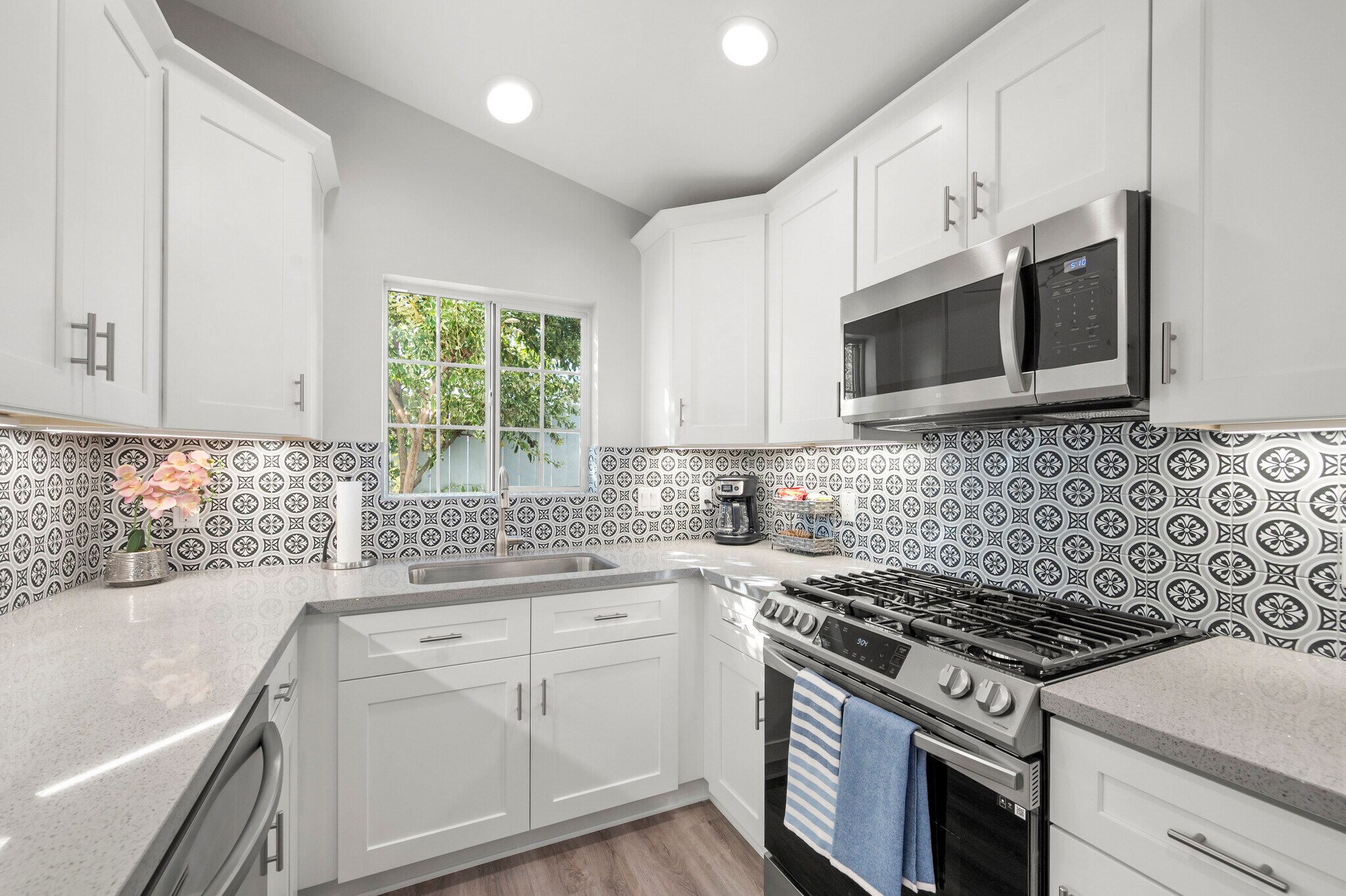 Building Photo - 3244 Marathon Drive