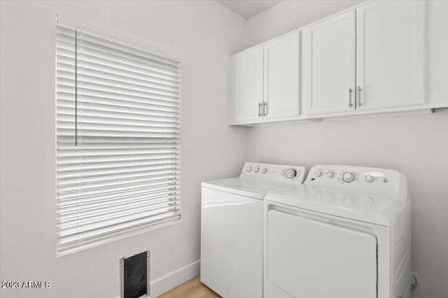 Building Photo - 10410 E Morning Star Dr