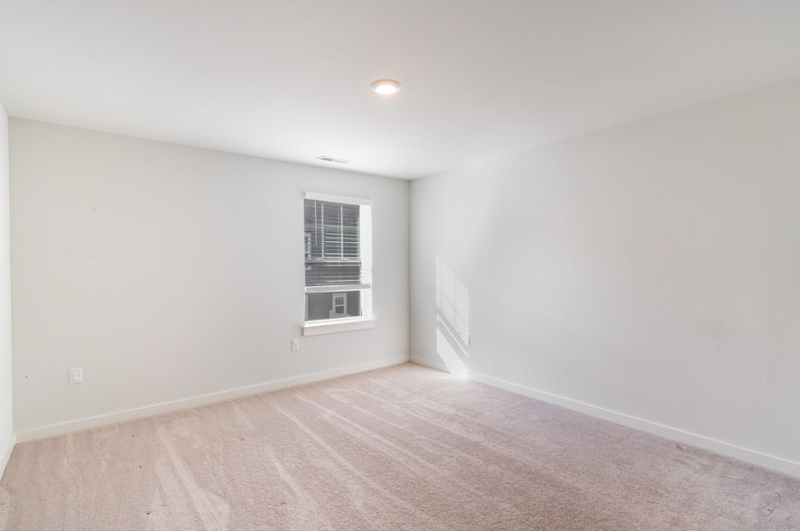 Building Photo - 4209 Aragorn Way