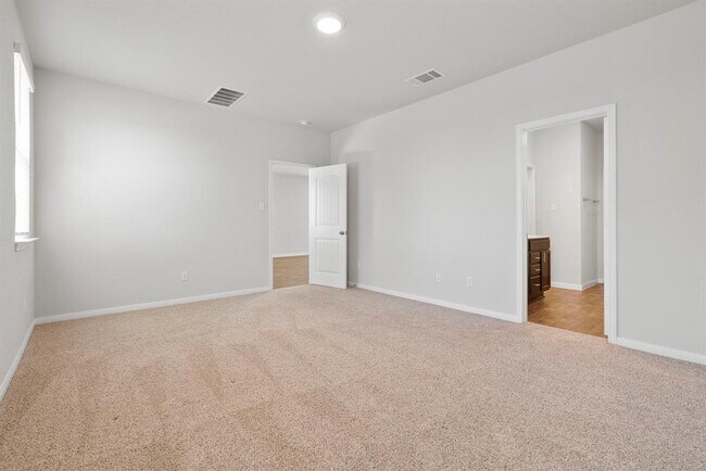 Building Photo - 113 Antrim Cove