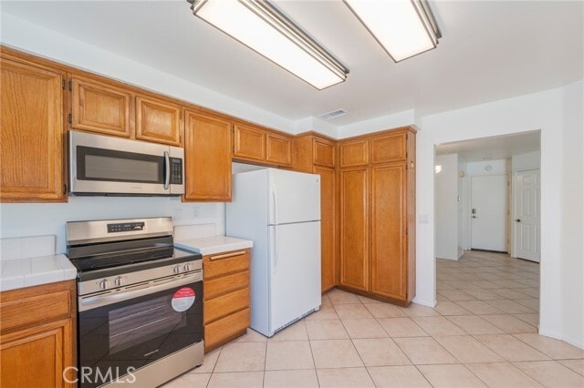 Building Photo - 9769 Hampton Ct