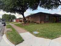 Building Photo - 3/2/2 Bedford Home for Lease- COMING SOON in May 2026