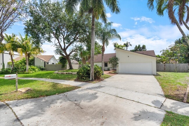Building Photo - 1394 Gallinule Cir