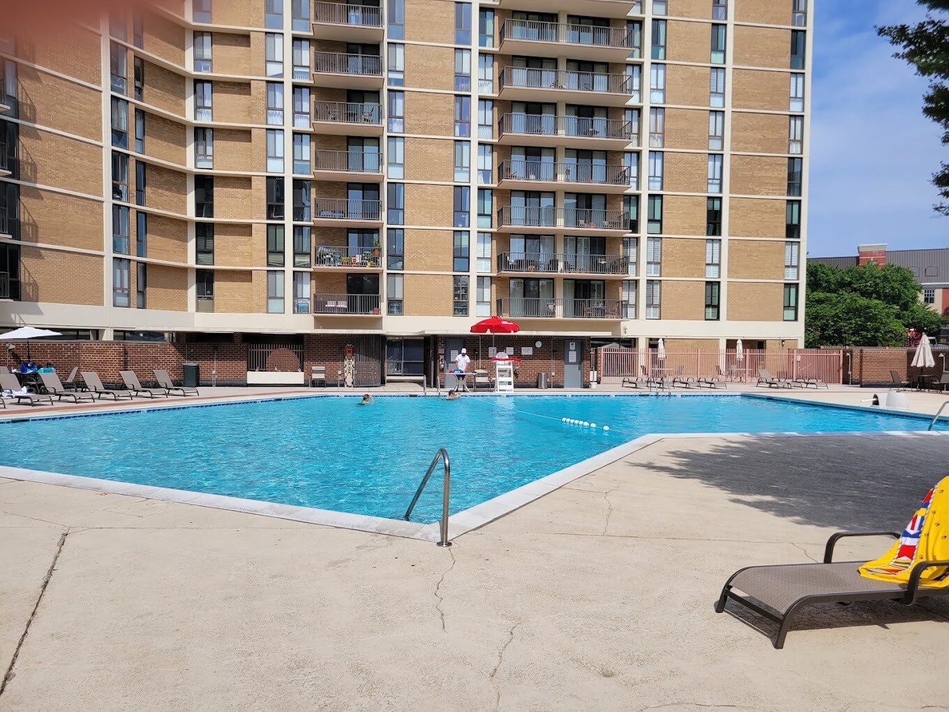 Building Photo - 6800 Fleetwood Rd