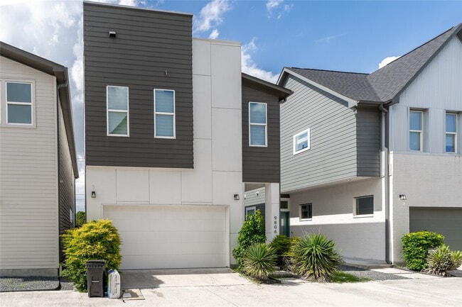 Building Photo - 9806 Blissful Pr Ln