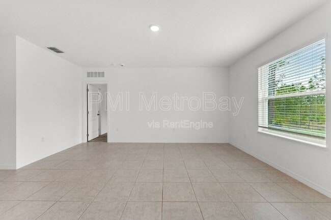 Building Photo - 4081 Calendula Dr