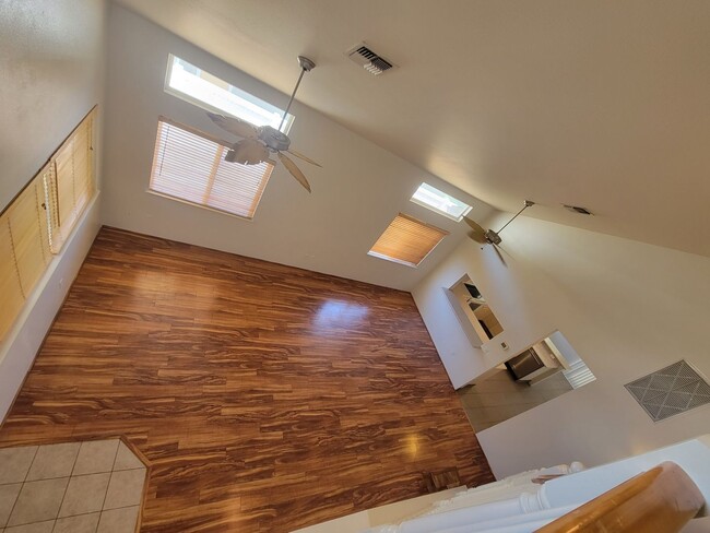 Building Photo - Maui Lani