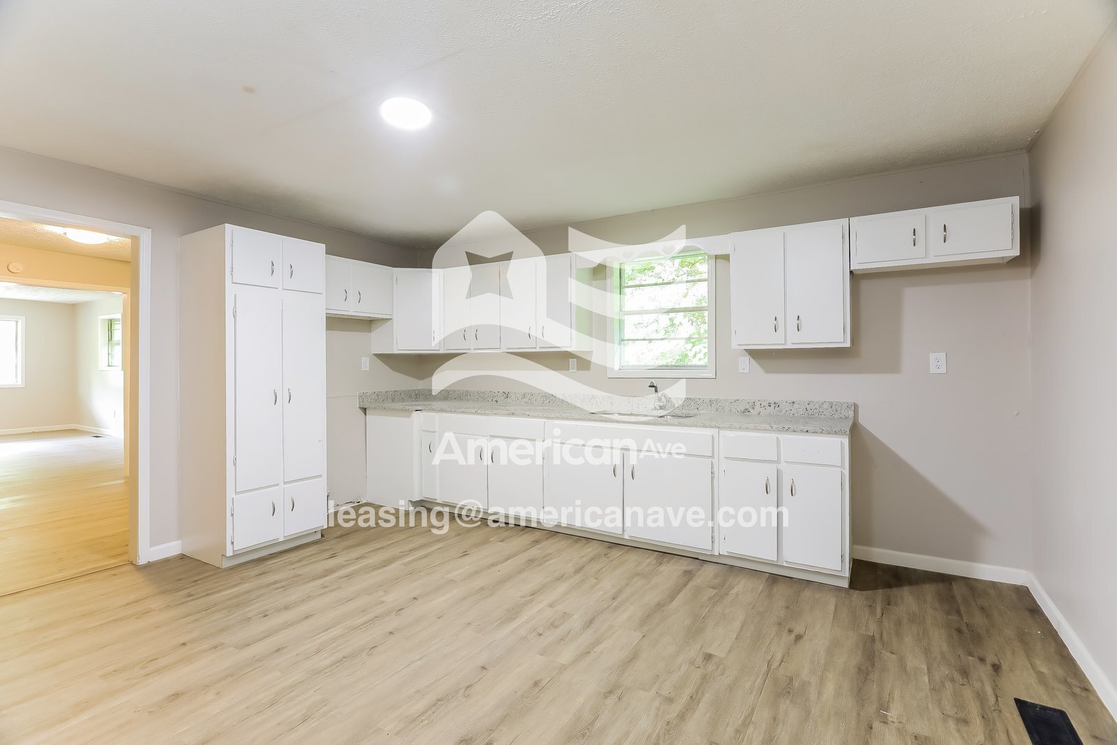 Building Photo - 1453 Park Ave