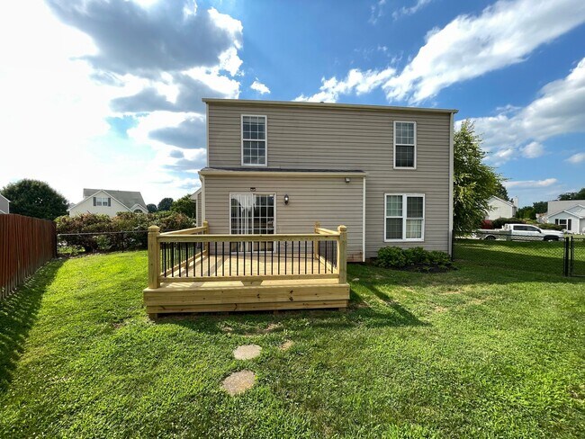 Building Photo - Welcome Home Rent Ready!