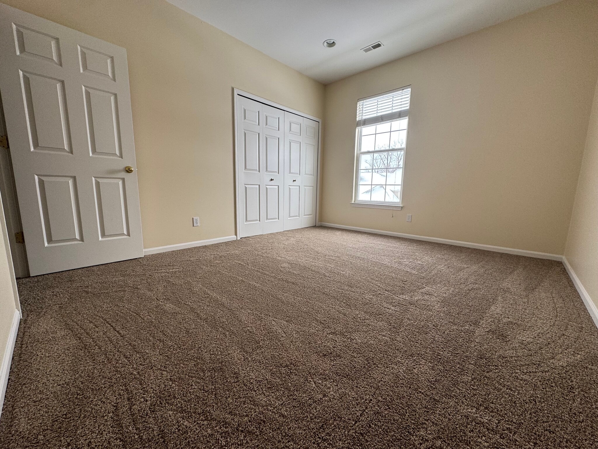 Building Photo - 1220 Alameda Blvd