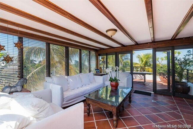 Building Photo - 181 Harbor Dr