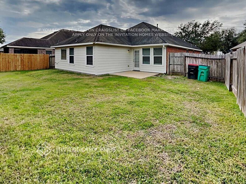 Building Photo - 11031 Overland Trail Dr