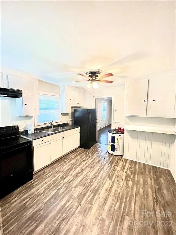 Building Photo - Room in Single Family Home on Remount Rd