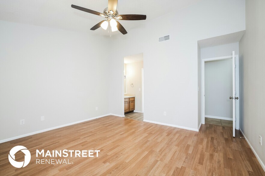 Building Photo - 2403 Covedale Ct