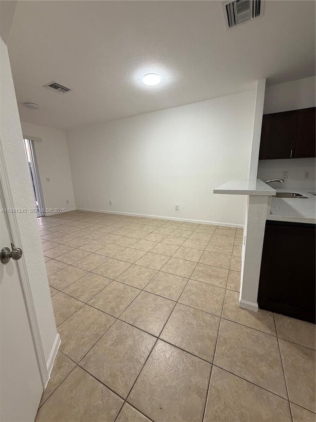 Building Photo - 1415 NW 34th Way