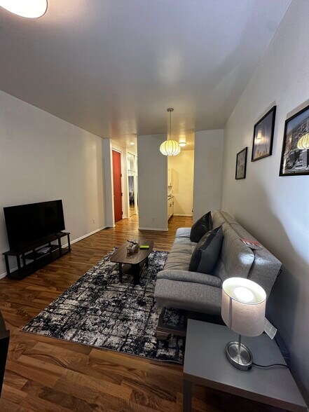 Building Photo - 4624 Westminster Pl