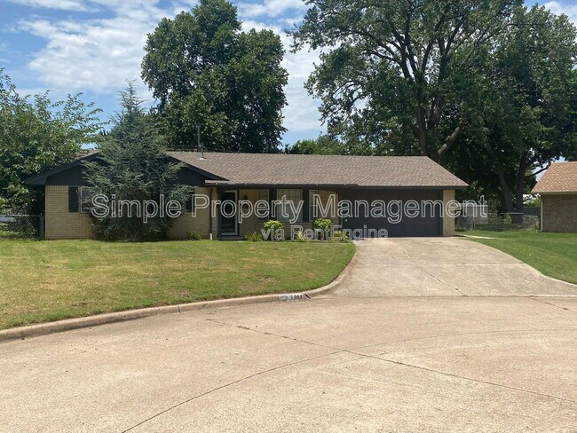 Primary Photo - 1404 Crown Point Ave