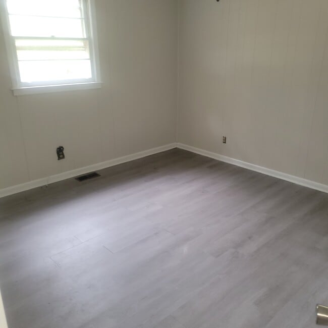 Building Photo - 418 Pervie Bolick St