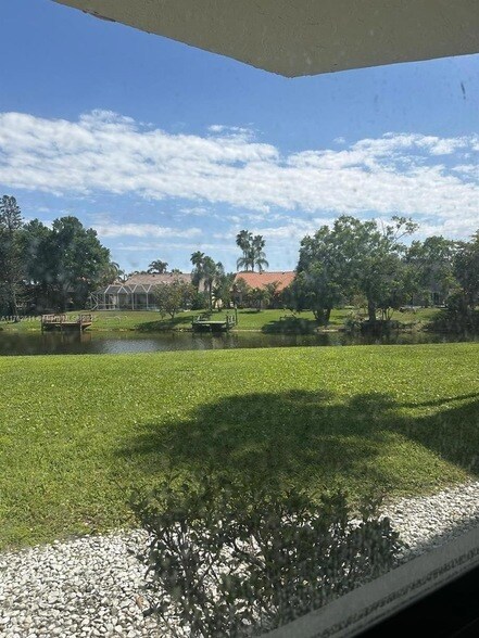 Building Photo - 12524 Shoreline Dr