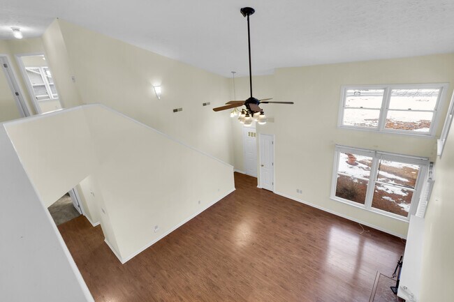 Building Photo - 1824 Caracara Dr