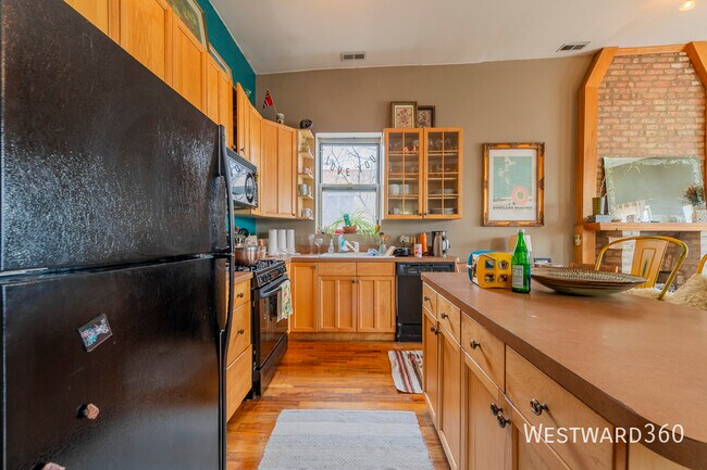 Building Photo - 1350 W Augusta-3