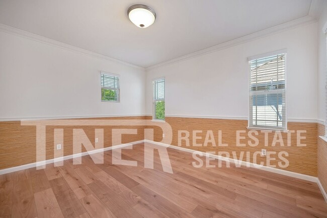 Building Photo - 2469 Kinsella Way