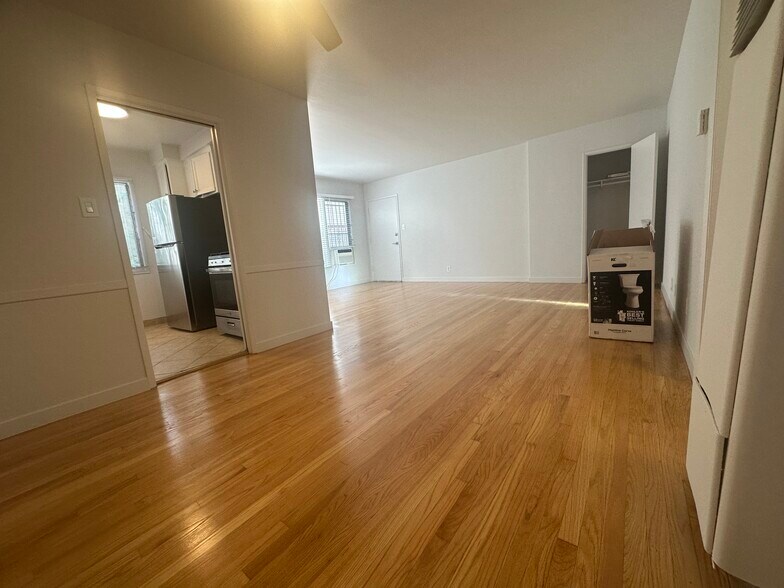 Building Photo - 8366 Blackburn Ave