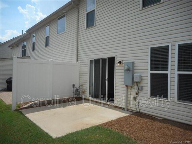 Building Photo - 6538 Portland Rose Ln