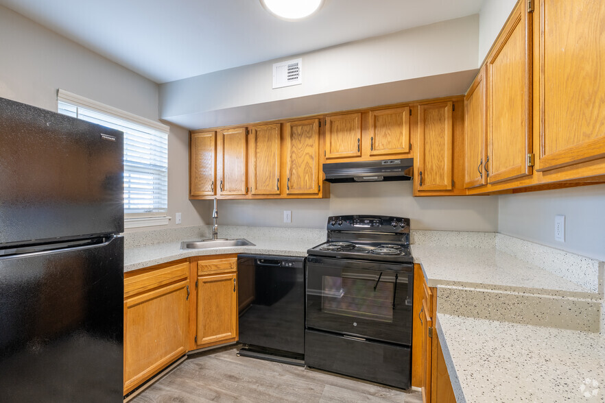 Kitchen - Gateway Townhomes