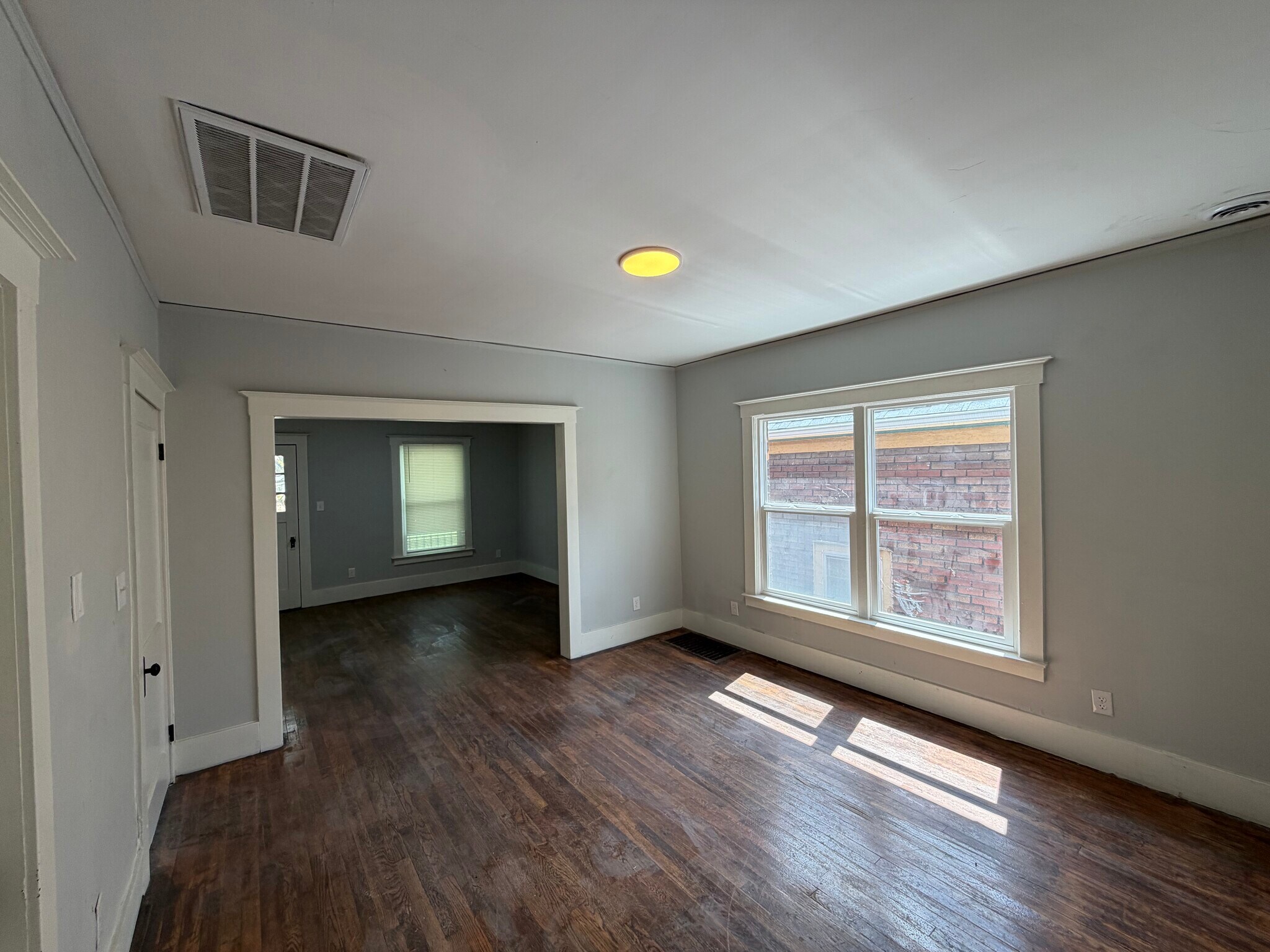 Building Photo - 3284 Northwestern St