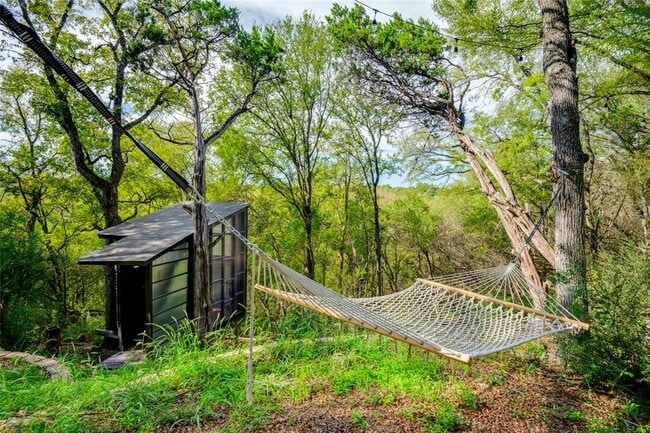 Building Photo - 5323 Downs Dr