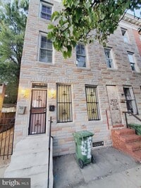 Building Photo - 1424 W Pratt St