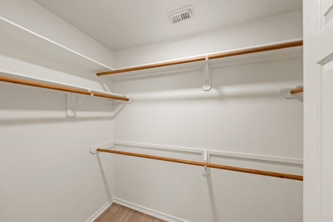 Building Photo - 222 Blushwood Pl
